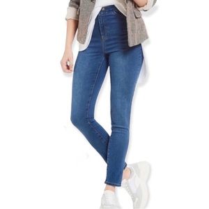 Free People Sweet Jane Skinny Jeans Size 28